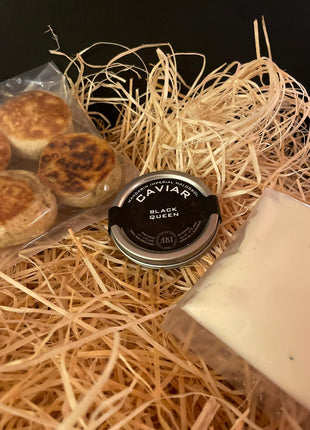 Kaviar vom Stör (10g), Blinis, Crème Fraîche